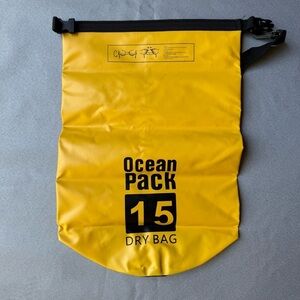 NWOT 15L Ocean Pack Waterproof Dry Bag Yellow Floating Boating